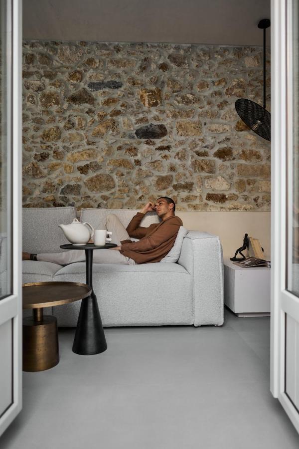 Apartment Ocre The Art Of Living *