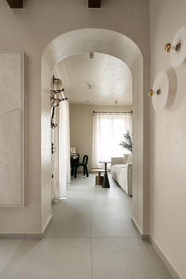 Ocre The Art Of Living Apartment *